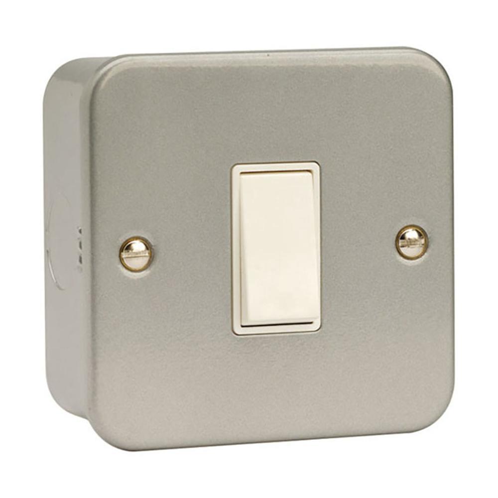 Click Metal Clad 1 Gang 2 Way Light Switch - CL011