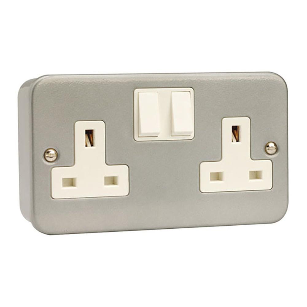 Click Metal Clad 13A Double Socket - CL036