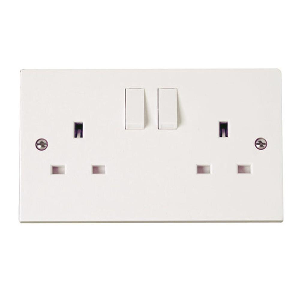 Click Polar 13A 2 Gang Switched Socket